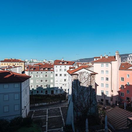 Le Finestre Boutique Apartments Trieste Eksteriør billede