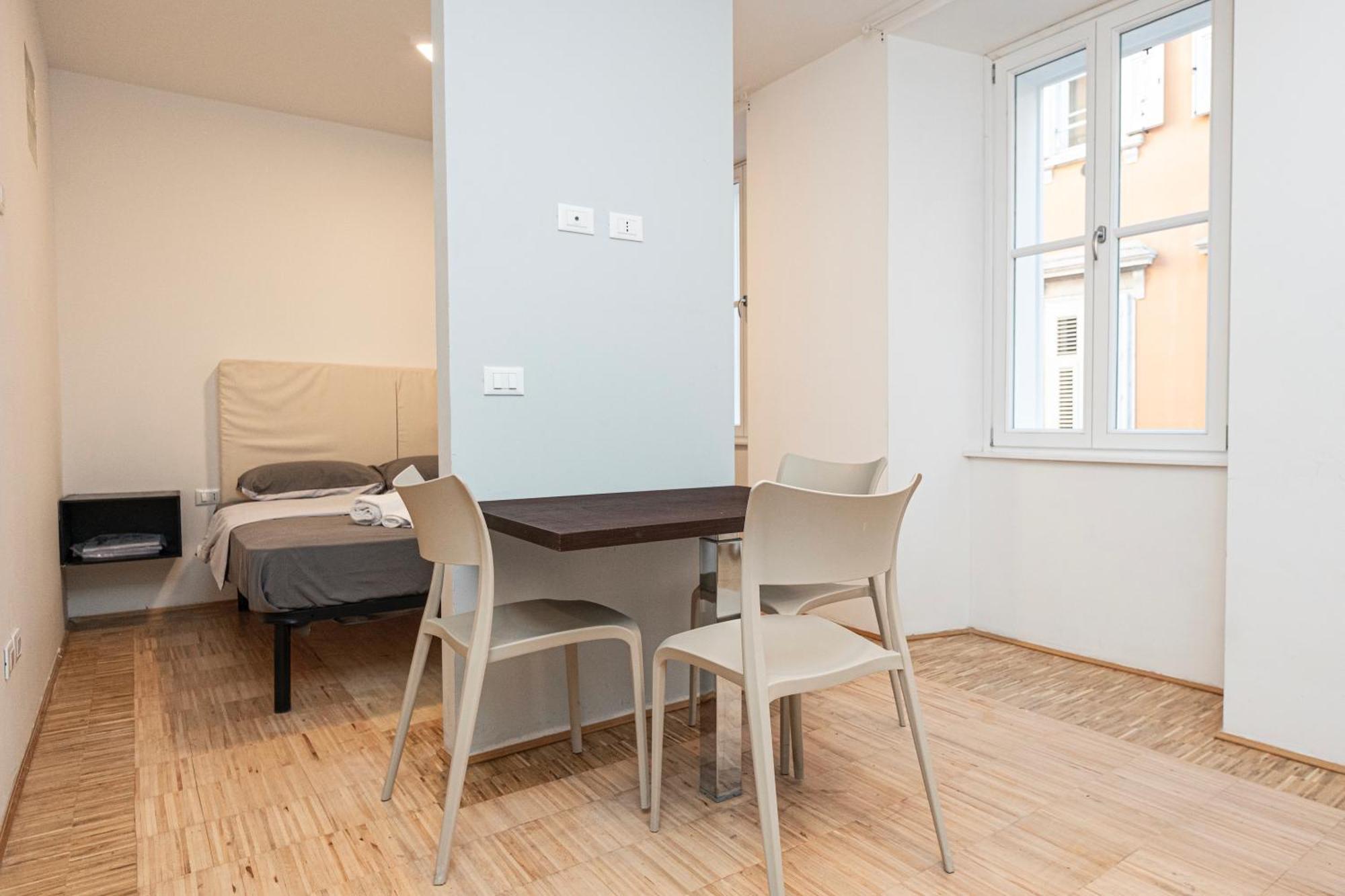 Le Finestre Boutique Apartments Trieste Eksteriør billede