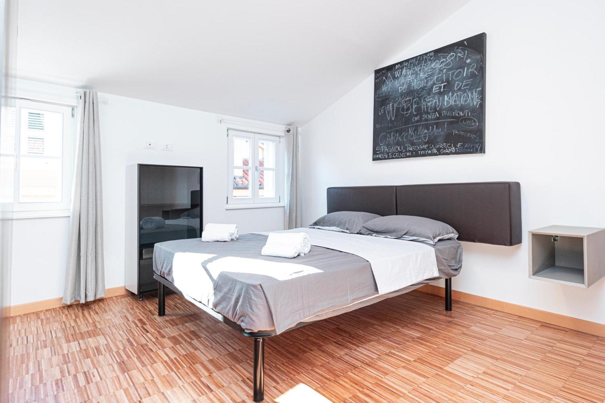 Le Finestre Boutique Apartments Trieste Eksteriør billede