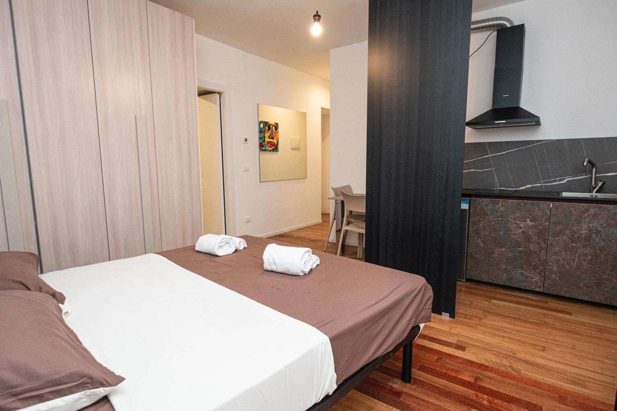 Le Finestre Boutique Apartments Trieste Eksteriør billede